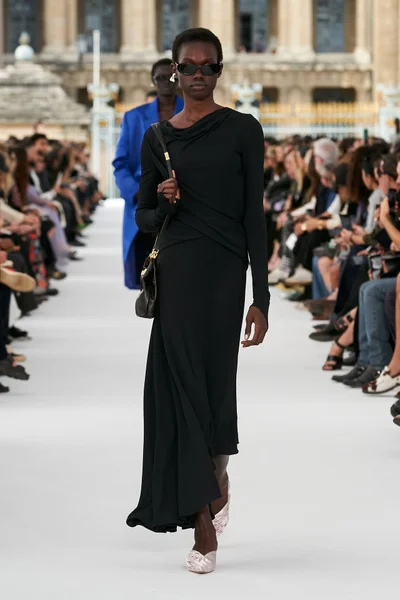 Look 22